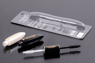 Deals on MAC Cosmetics Double Extention Waterproof Mascara